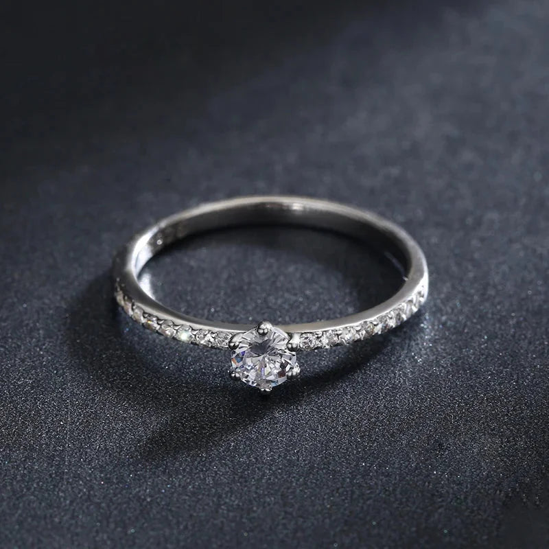 925 Sterling Silver Classic Round Clear CZ Ring