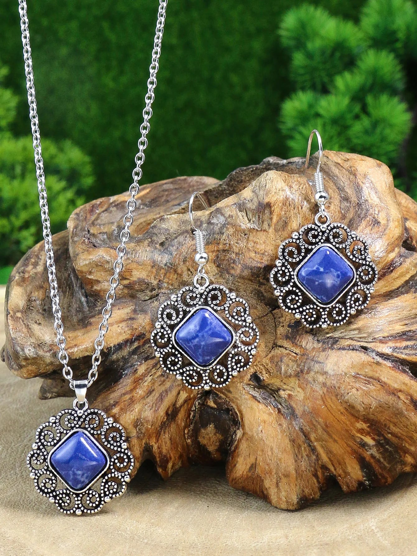 Classic Silver Geometric Stone Necklace & Earrings Set