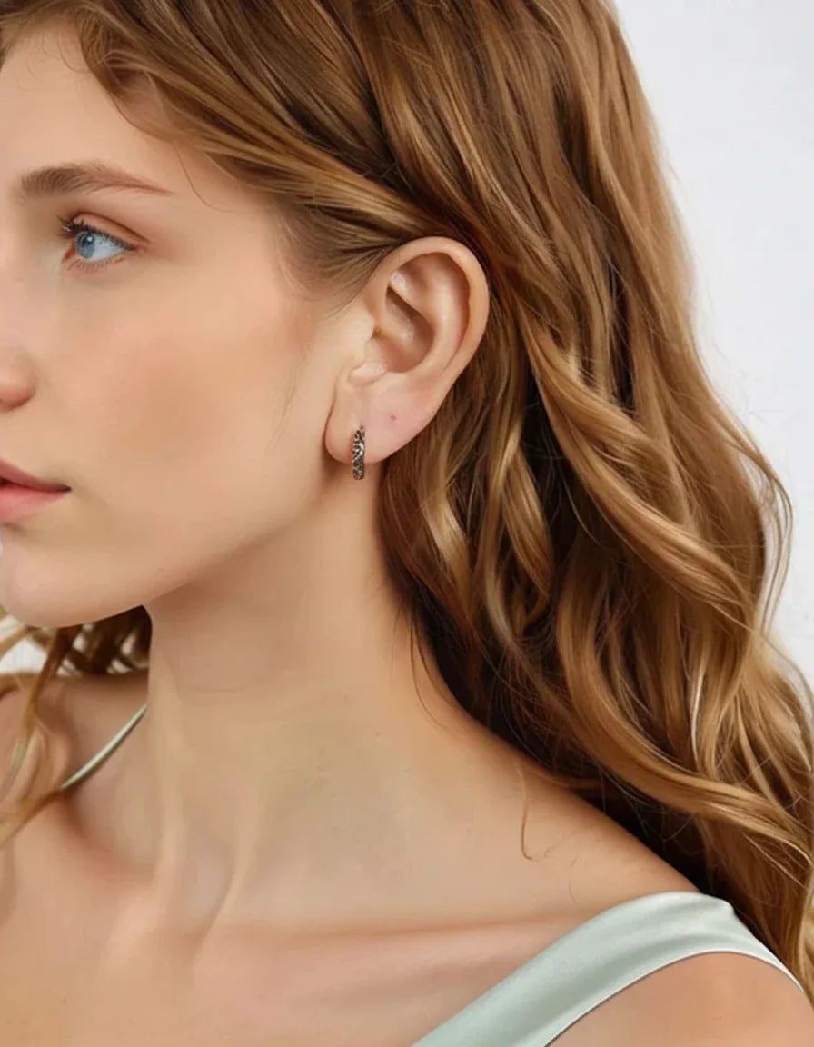 925 Sterling Silver Vintage Flower Pattern Hoop Earrings