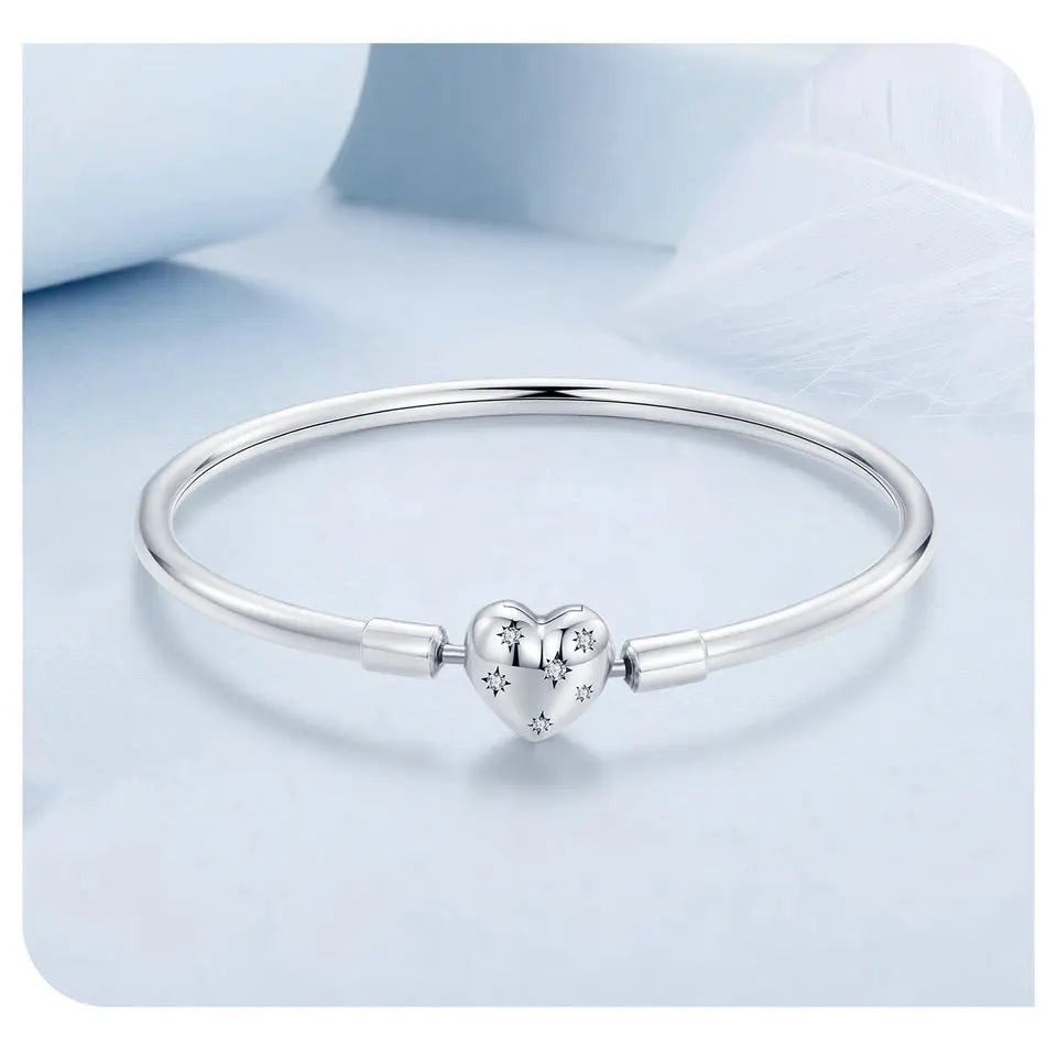 925 Sterling Silver Glossy Heart & Shell Clasp Bangle Bracelet
