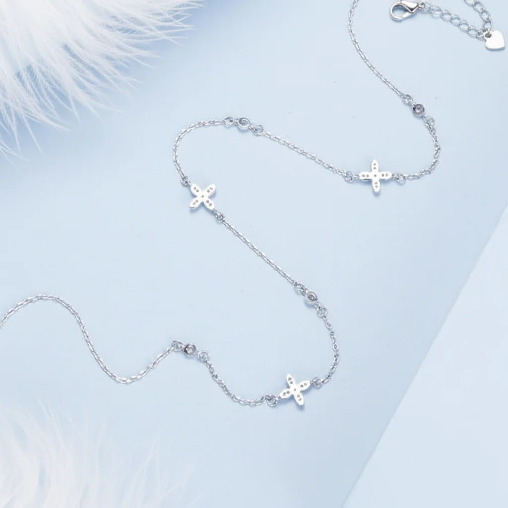 925 Sterling Silver Four-Petal Flower Necklace