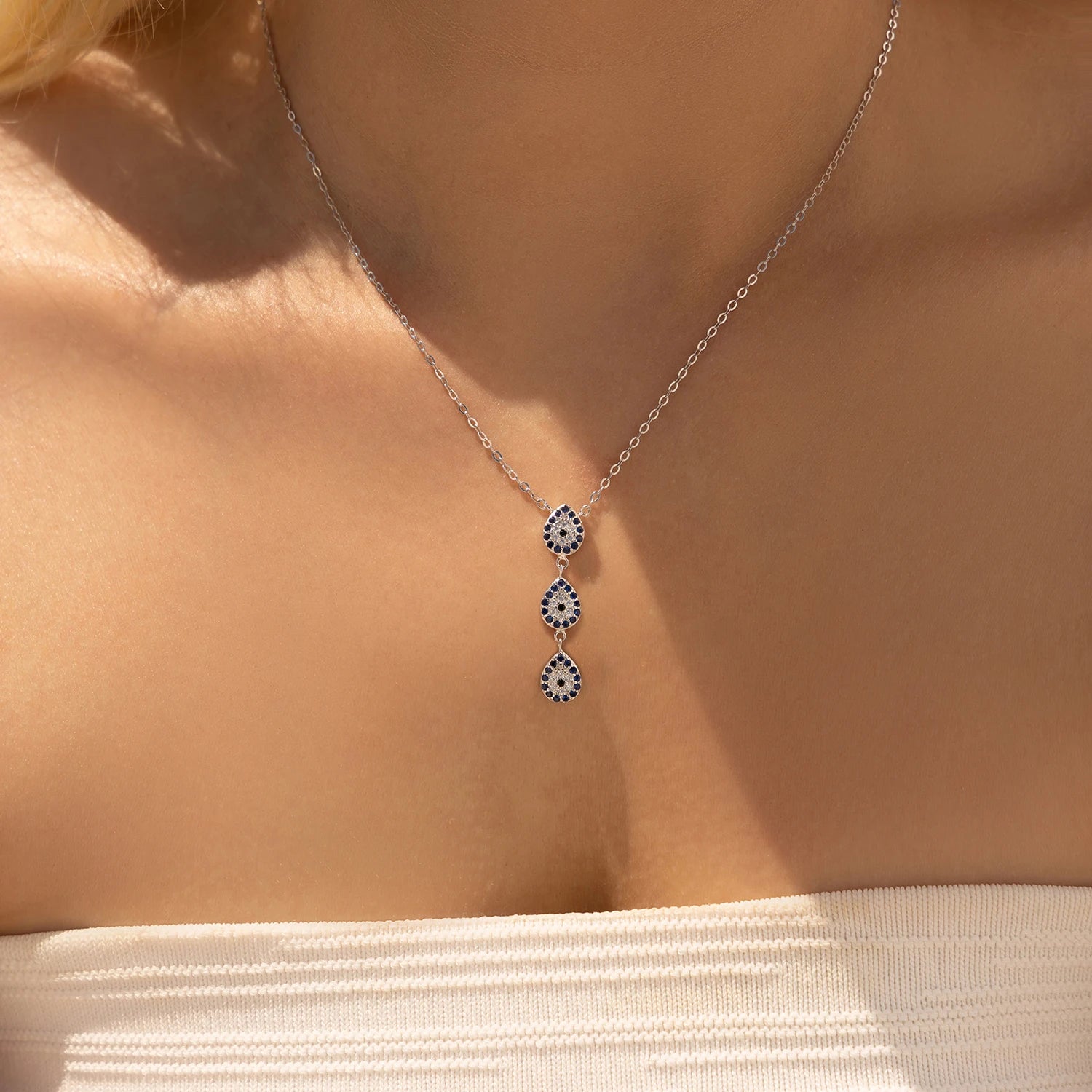 925 Sterling Silver Blue Eye Heart Palm Pendant Necklace